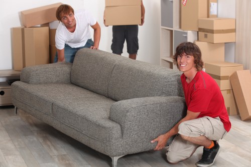 Local removal vehicle for city and rural moves across Scotland