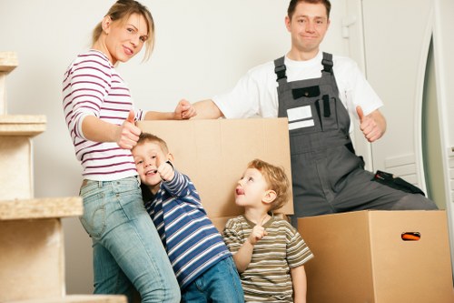 Scotland moving van for flats, homes, offices, and storage moves